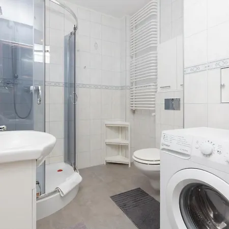 Apartmán Cozy With Balcony By Renters