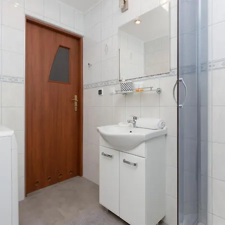 Cozy With Balcony By Renters * Varšava