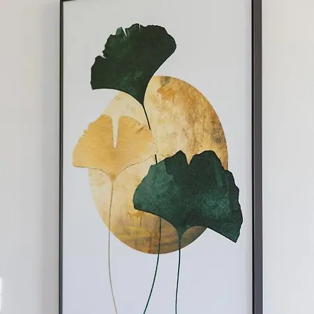 Cozy With Balcony By Renters *